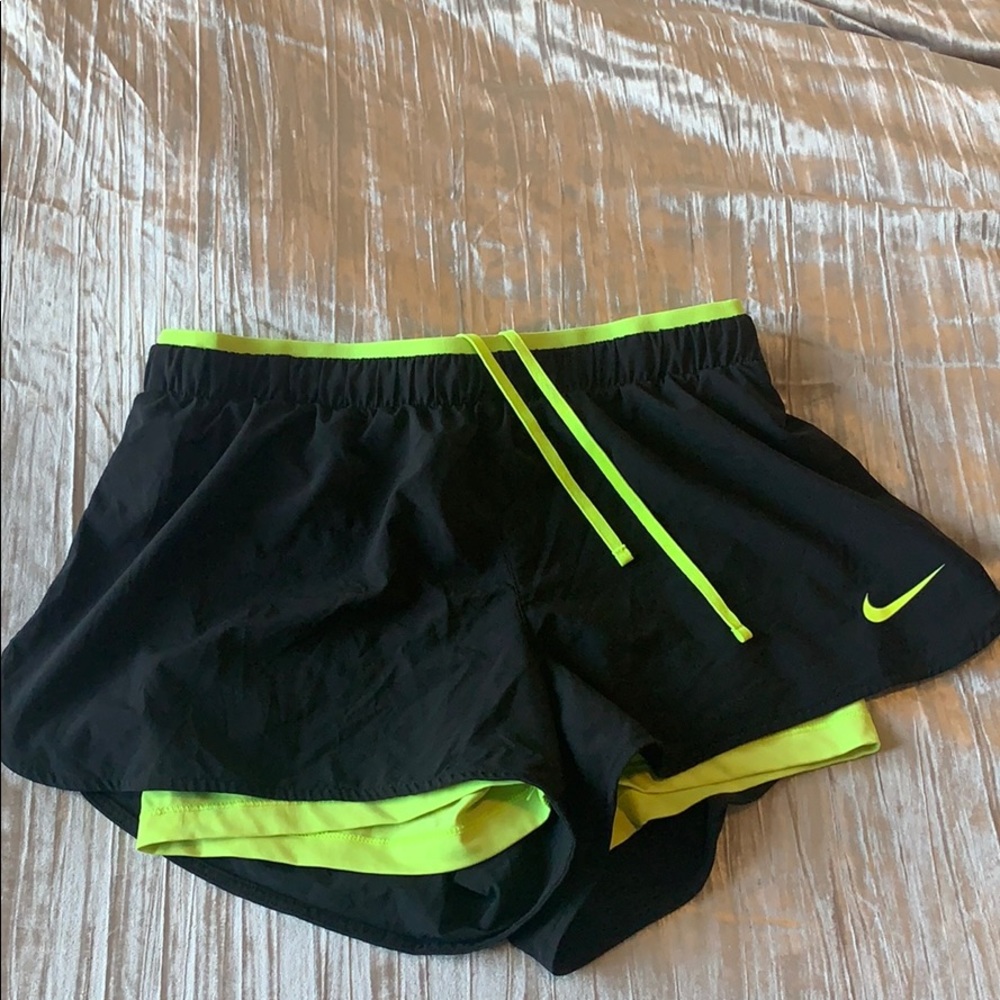 Niki Dri-Fit Shorts